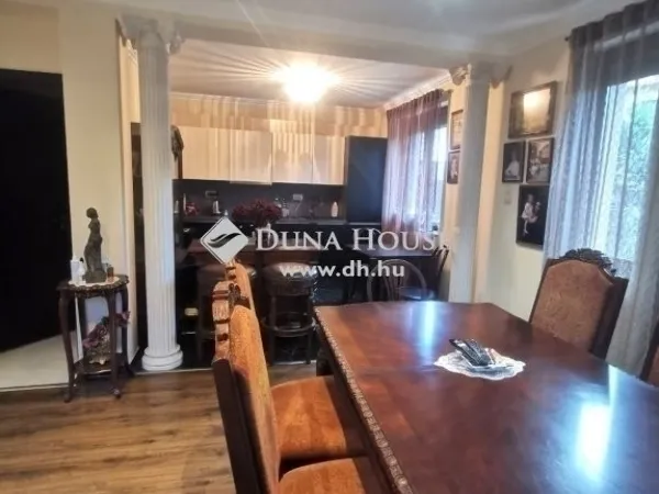 Eladó ház Fót 160 nm