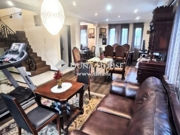 Eladó ház Fót 160 nm