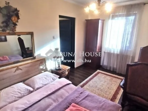 Eladó ház Fót 160 nm