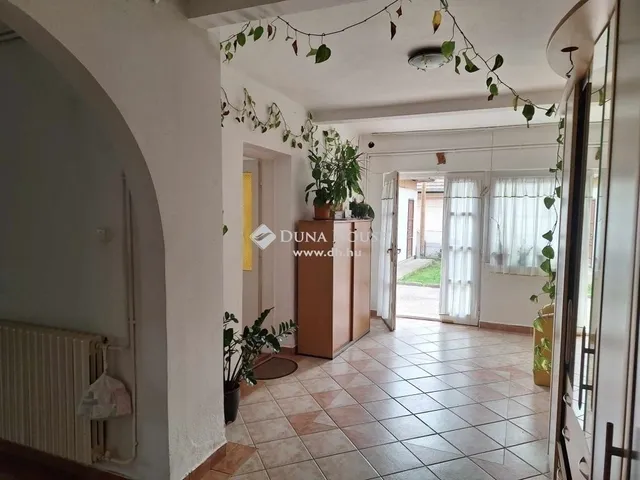 Eladó ház Dunaharaszti 220 nm