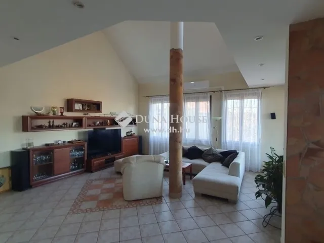 Eladó ház Budapest XVII. kerület, Rákoscsaba 373 nm