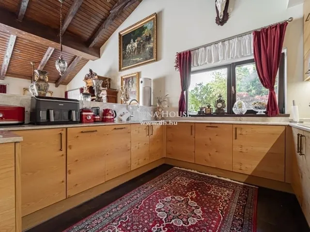 Eladó ház Szentendre 325 nm
