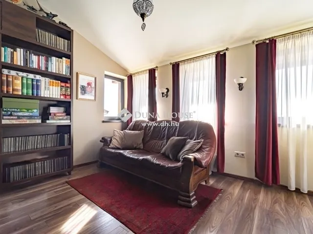 Eladó ház Szentendre 325 nm