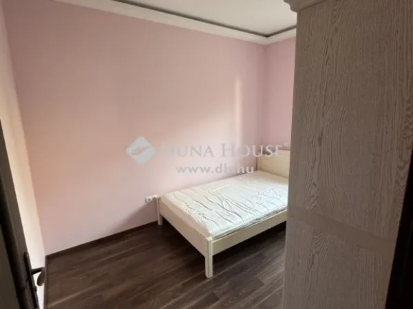 Eladó ház Budapest II. kerület 280 nm