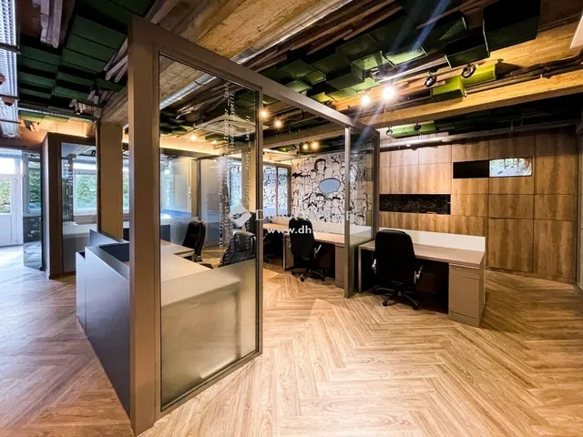 Eladó kereskedelmi és ipari ingatlan Budapest XIX. kerület, Kispest 233 nm