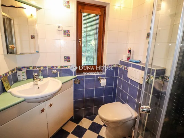 Eladó ház Budapest III. kerület, Csillaghegy 342 nm