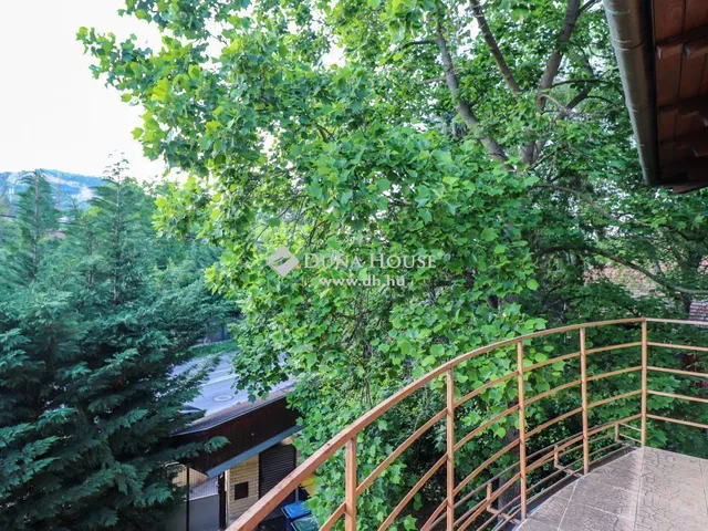 Eladó ház Budapest III. kerület, Csillaghegy 342 nm