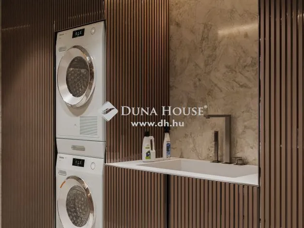 Eladó lakás Budapest II. kerület 370 nm