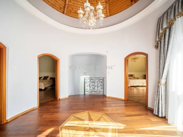 Eladó ház Budapest II. kerület 419 nm