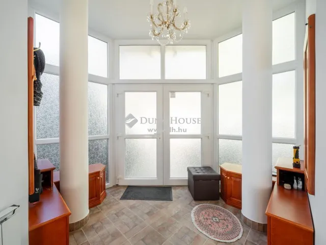 Eladó ház Budapest II. kerület 419 nm