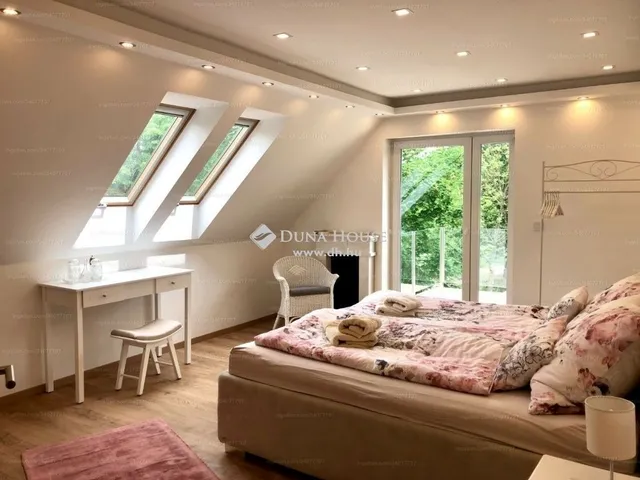 Eladó ház Budapest II. kerület 307 nm