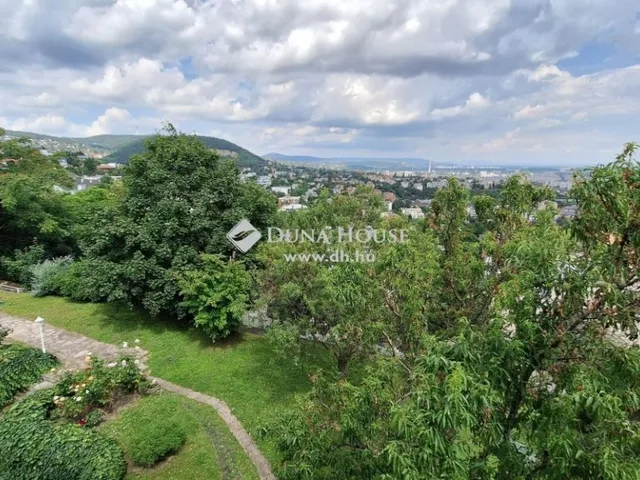 Eladó lakás Budapest II. kerület, Szemlőhegy 136 nm