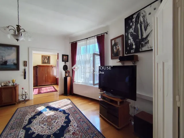 Eladó lakás Budapest VI. kerület, Nagykörúton kívüli terület 93 nm