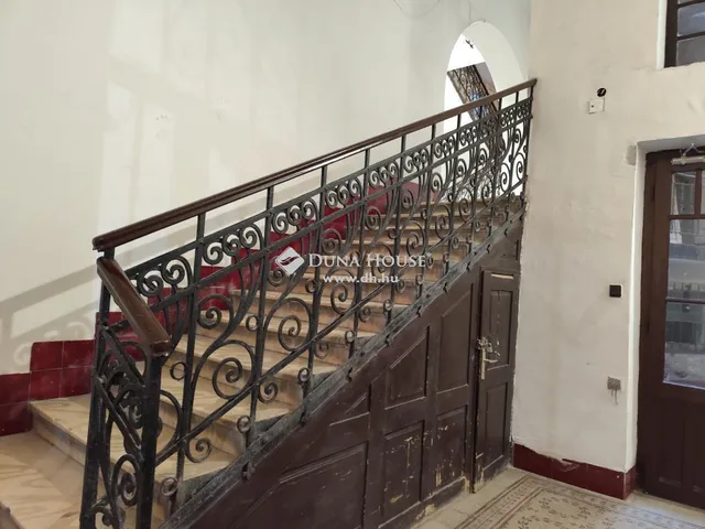 Eladó lakás Budapest VI. kerület, Nagykörúton kívüli terület 93 nm