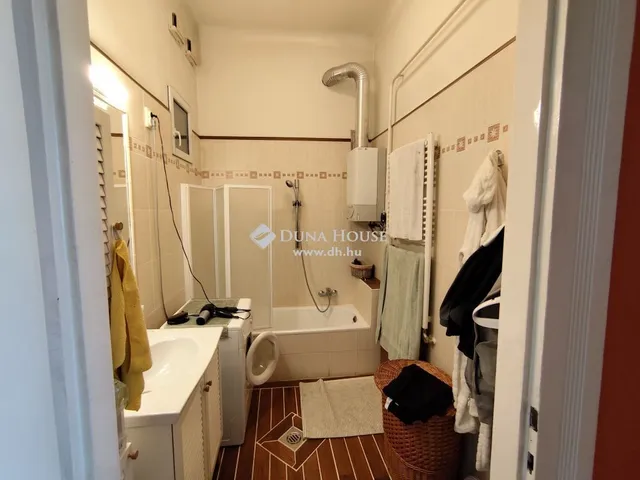 Eladó lakás Budapest VI. kerület, Nagykörúton kívüli terület 93 nm