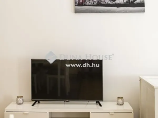 Eladó lakás Budapest VI. kerület, Nagykörúton belüli terület 56 nm