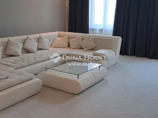 Eladó lakás Budapest VI. kerület, Nagykörúton belüli terület 98 nm