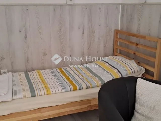 Eladó lakás Budapest VI. kerület, Nagykörúton belüli terület 98 nm