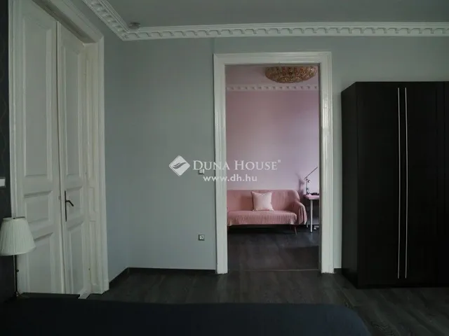 Eladó lakás Budapest VI. kerület, Nagykörúton belüli terület 99 nm