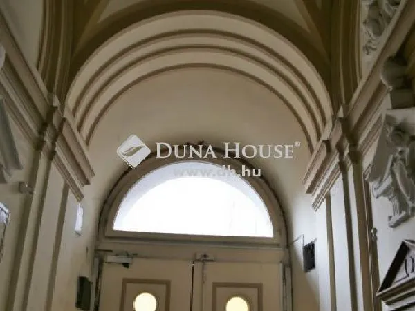 Eladó lakás Budapest VI. kerület, Nagykörúton belüli terület 99 nm