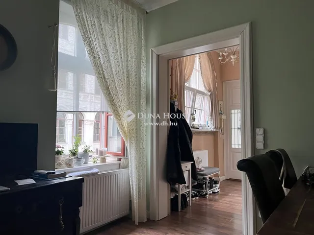 Eladó lakás Budapest V. kerület 76 nm