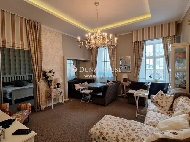 Eladó lakás Budapest I. kerület 67 nm