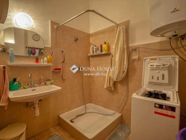 Eladó ház Budapest XX. kerület, Pacsirtatelep 200 nm