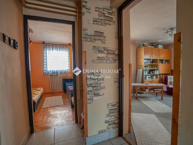 Eladó ház Budapest XX. kerület, Pacsirtatelep 200 nm