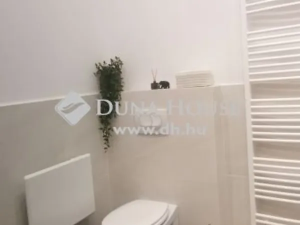 Eladó lakás Budapest VI. kerület 89 nm