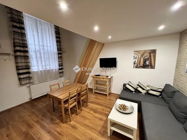 Eladó lakás Budapest VII. kerület, Ligetváros 67 nm