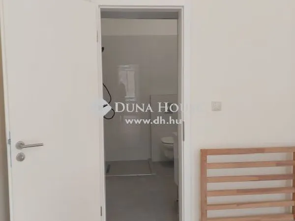 Eladó lakás Budapest VI. kerület, Nagykörúton kívüli terület 119 nm