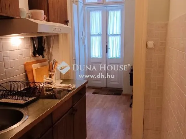 Eladó lakás Budapest VI. kerület, Nagykörúton belüli terület 115 nm