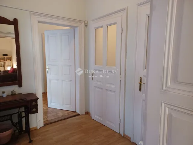 Eladó lakás Budapest VI. kerület, Nagykörúton belüli terület 115 nm