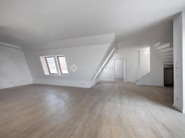 Eladó lakás Budapest VI. kerület, Nagykörúton belüli terület 119 nm