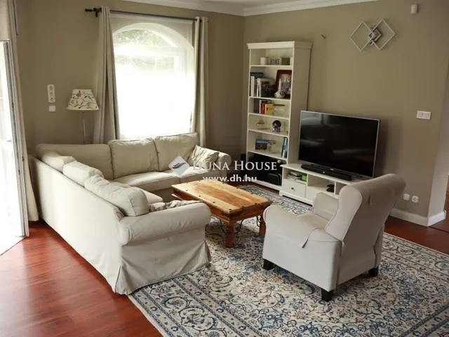 Eladó ház Budapest XVIII. kerület 295 nm