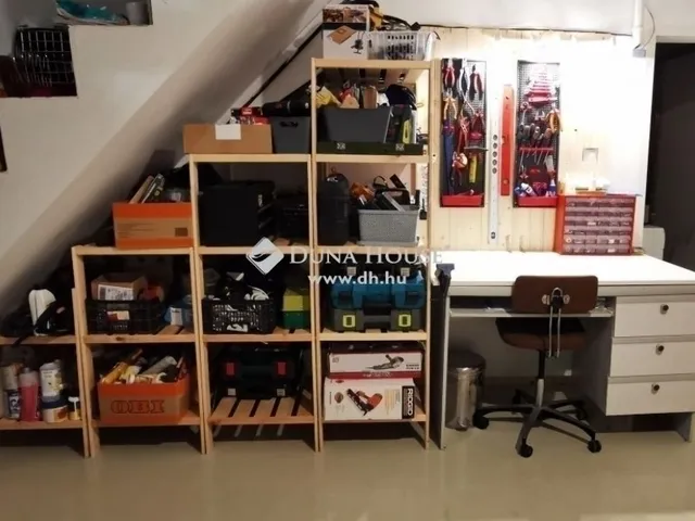 Eladó ház Budapest XVIII. kerület 295 nm