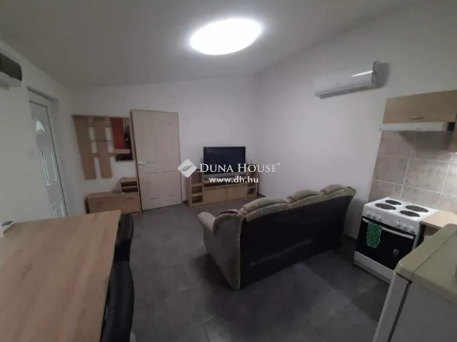 Eladó ház Budapest XX. kerület, Kossuthfalva 280 nm