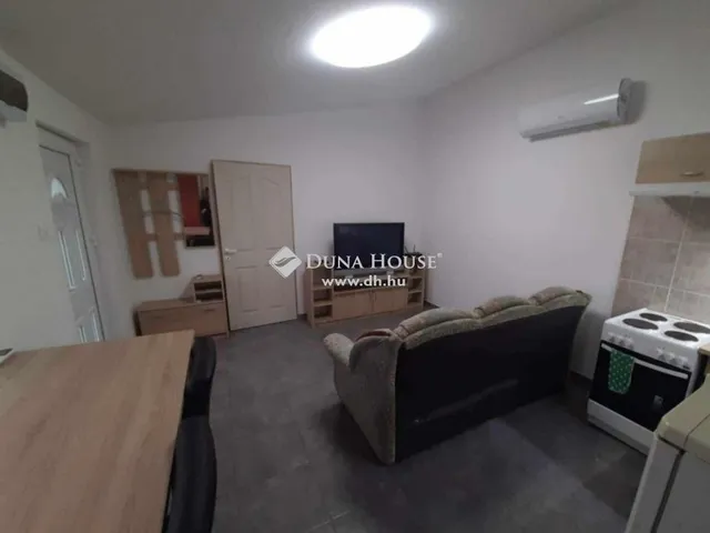 Eladó ház Budapest XX. kerület, Kossuthfalva 280 nm