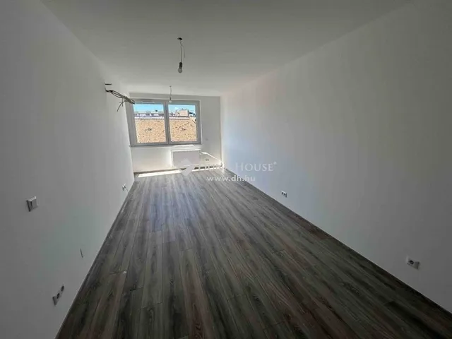 Eladó lakás Budapest VIII. kerület, Corvin negyed 71 nm