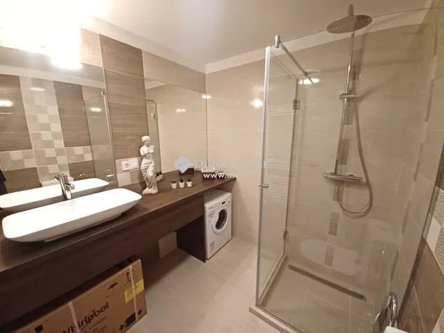 Eladó lakás Budapest VI. kerület, Nagykörúton kívüli terület 24 nm