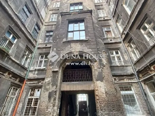 Eladó lakás Budapest VI. kerület, Nagykörúton kívüli terület 24 nm