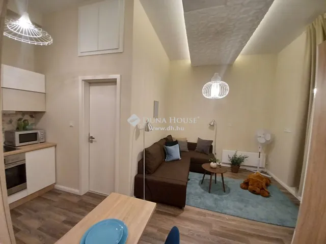 Eladó lakás Budapest VI. kerület, Nagykörúton kívüli terület 24 nm