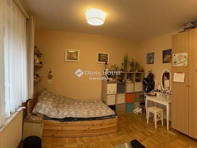 Eladó ház Budapest III. kerület, Csillaghegy 100 nm