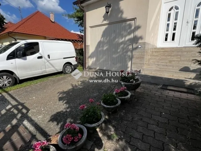 Eladó ház Budapest XVII. kerület, Rákoscsaba 214 nm