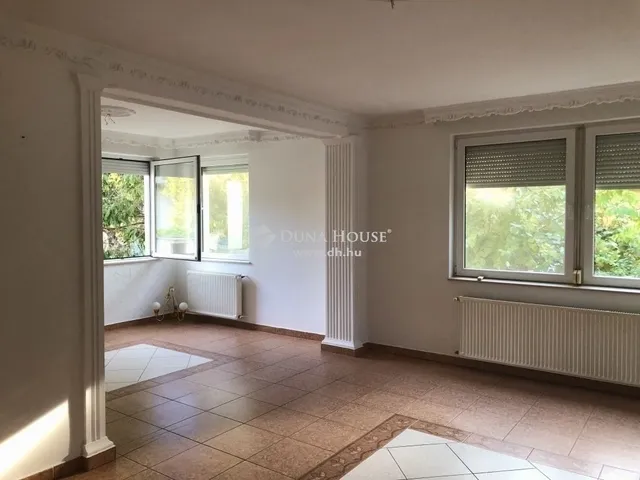 Eladó ház Budapest XVII. kerület, Strázsahegy 210 nm