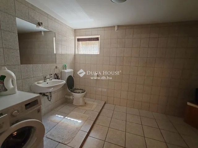 Eladó ház Budapest XVII. kerület, Szárazhegy 196 nm
