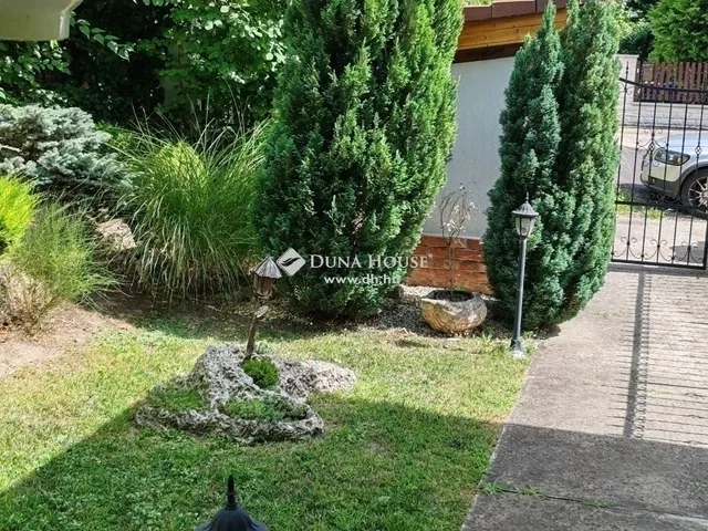 Eladó ház Budapest XVII. kerület, Szárazhegy 196 nm