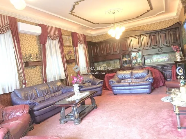 Eladó ház Budapest XVI. kerület 281 nm