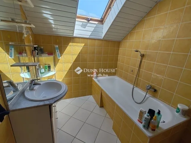 Eladó ház Budapest XVI. kerület 132 nm