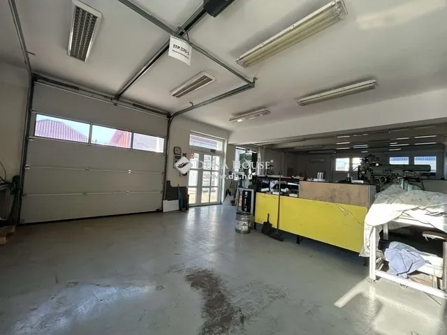 Eladó kereskedelmi és ipari ingatlan Budapest XX. kerület, Pacsirtatelep 514 nm